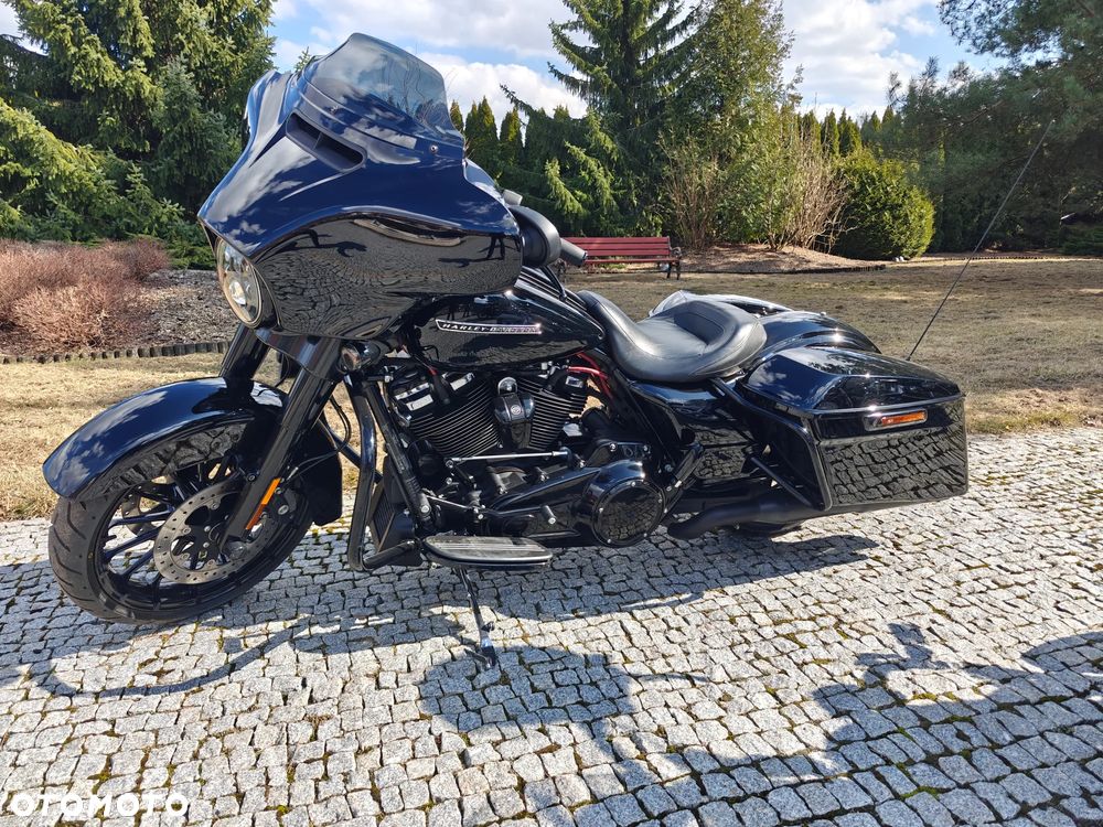Harley-Davidson Touring Street Glide - 1