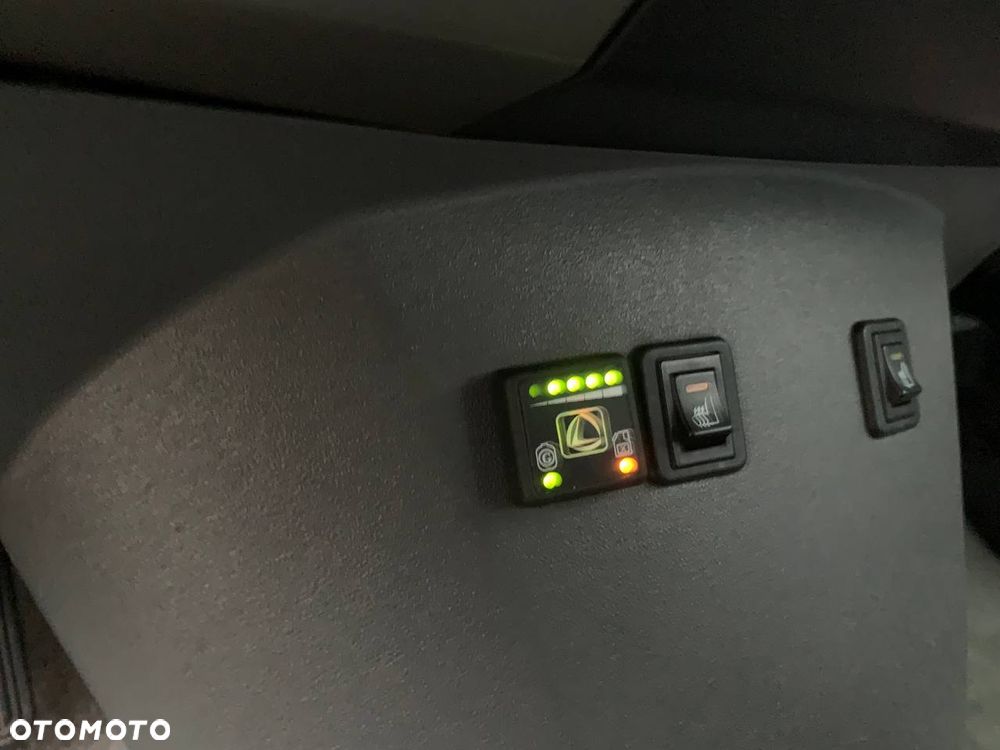 Toyota Prius - 24