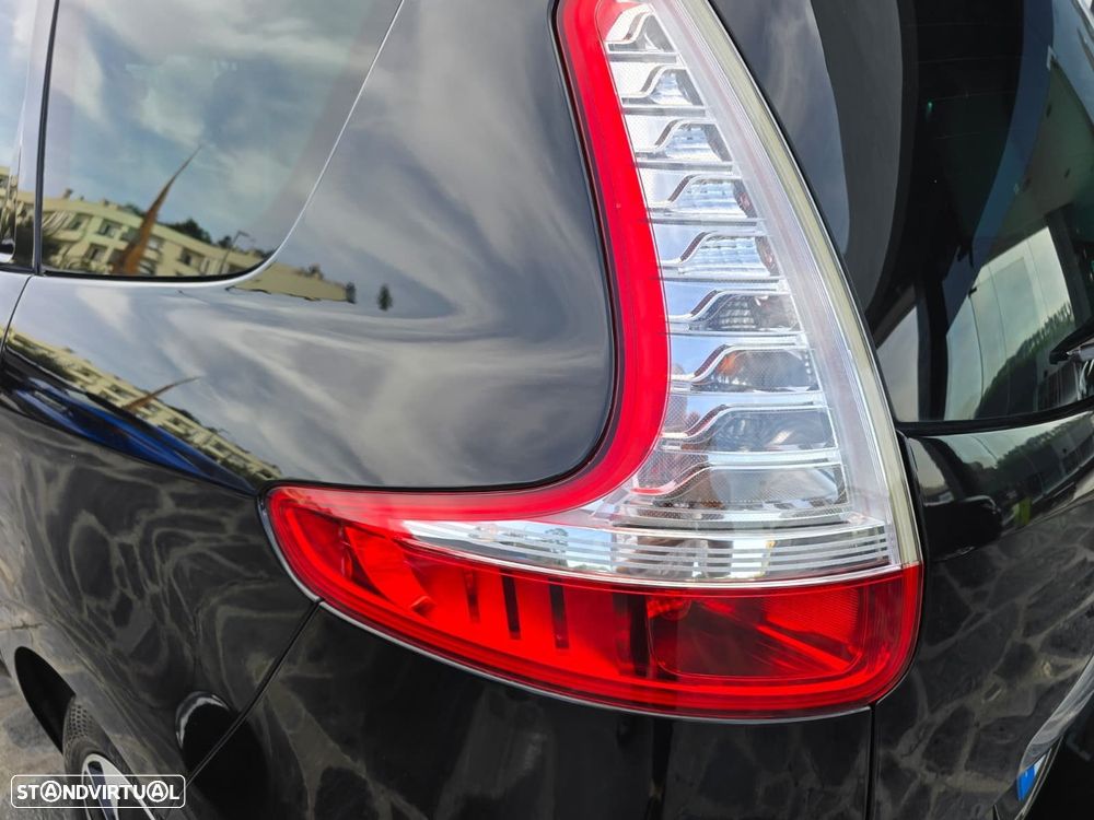 Renault Grand Scénic 1.6 dCi Bose Edition SS - 10