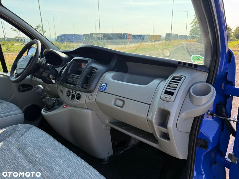 Renault TRAFIC - 17