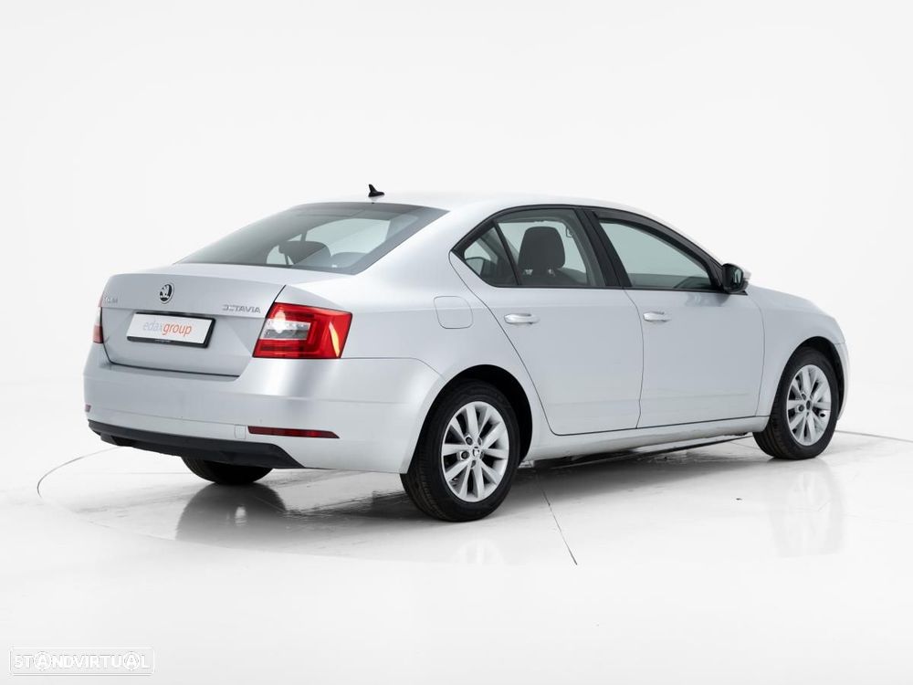 Skoda Octavia - 3