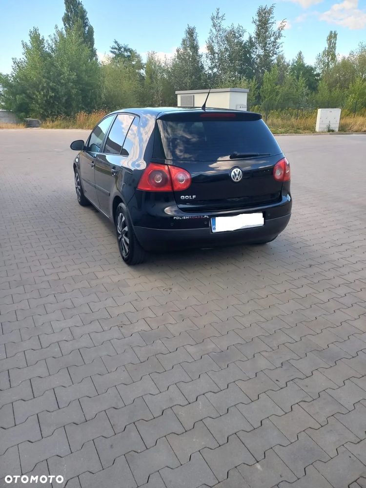 Volkswagen Golf - 5