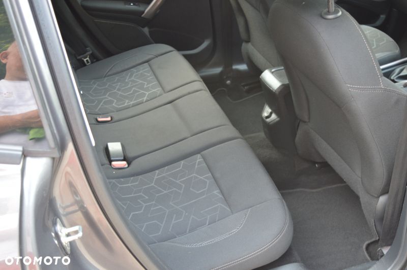 Peugeot 2008 - 18