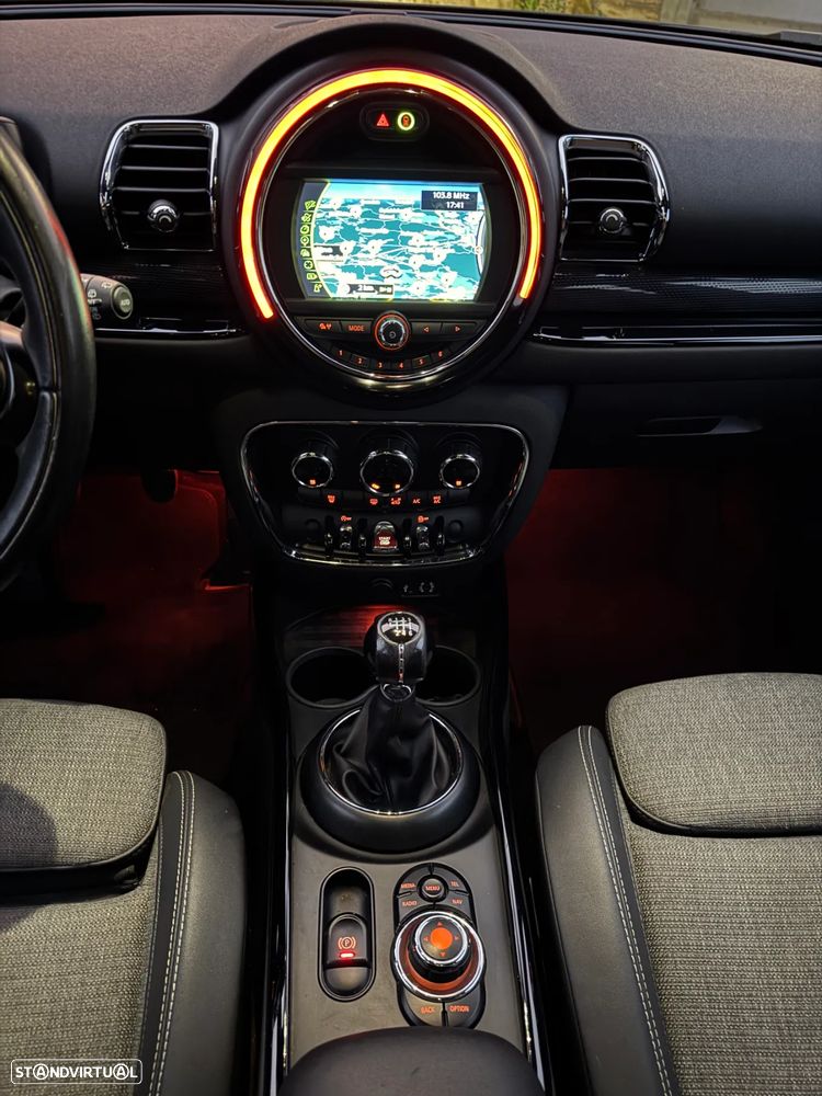 MINI Clubman Cooper D - 17