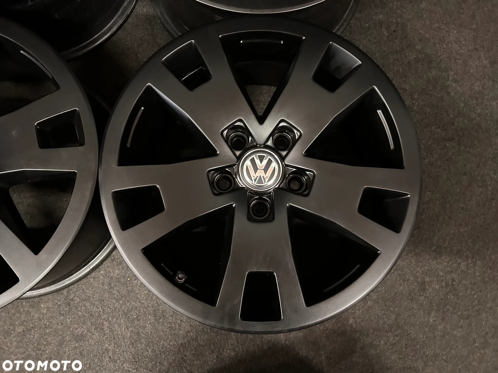 Alufelgi VW Amarok, Multivan, Caravelle, T5, T6 17 cali 5x120 4szt. Ładne z czujnikami! - 11