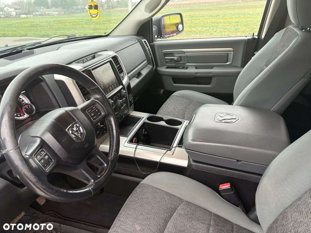 Dodge RAM 5.7 4x4 - 23