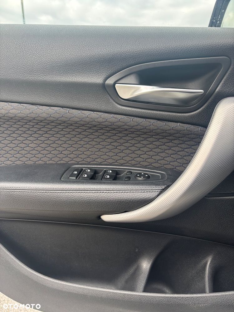 BMW Seria 1 125d - 29