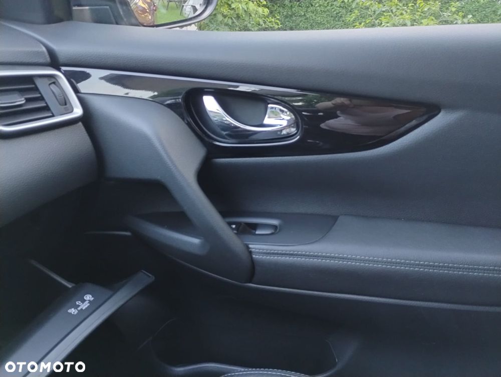 Nissan Qashqai 1.6 DCi Tekna+ - 10