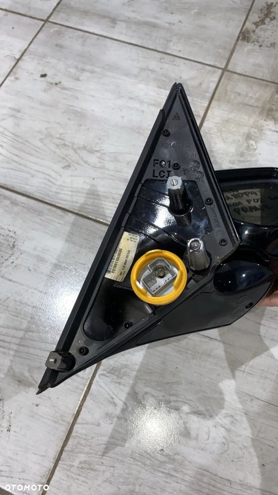 LUSTERKO PRAWE BMW F01 F02 LCI KAMERA - ASYSTENT EUROPA SHADOWLINE KOLOR B39 5 PIN - 7