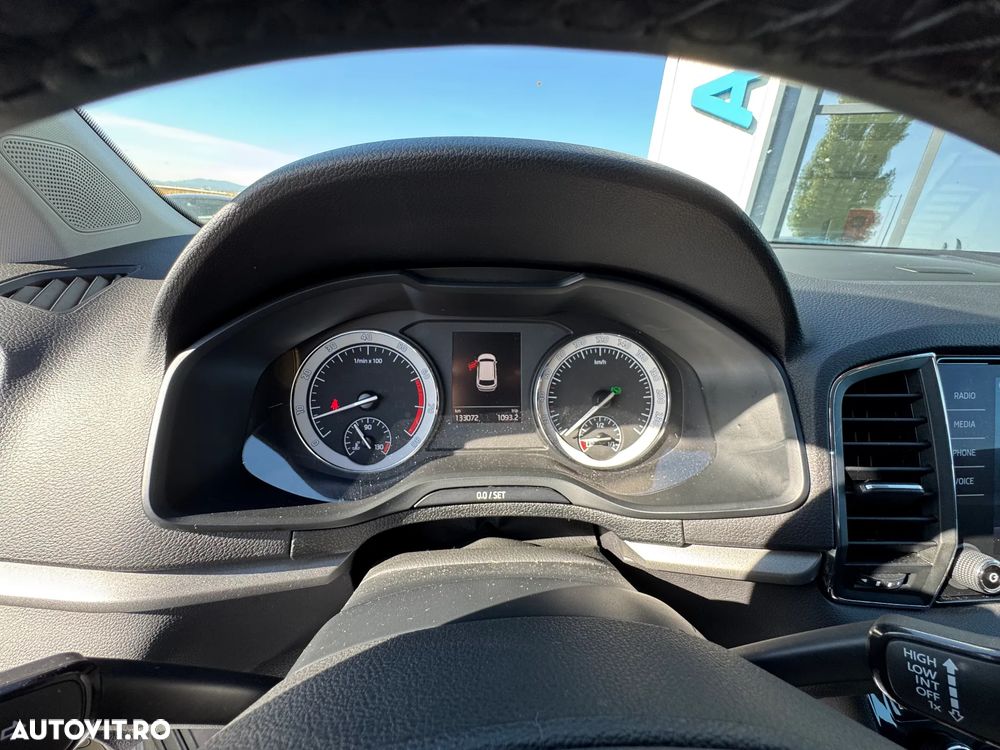Skoda Karoq 1.5 TSI DSG Style - 25