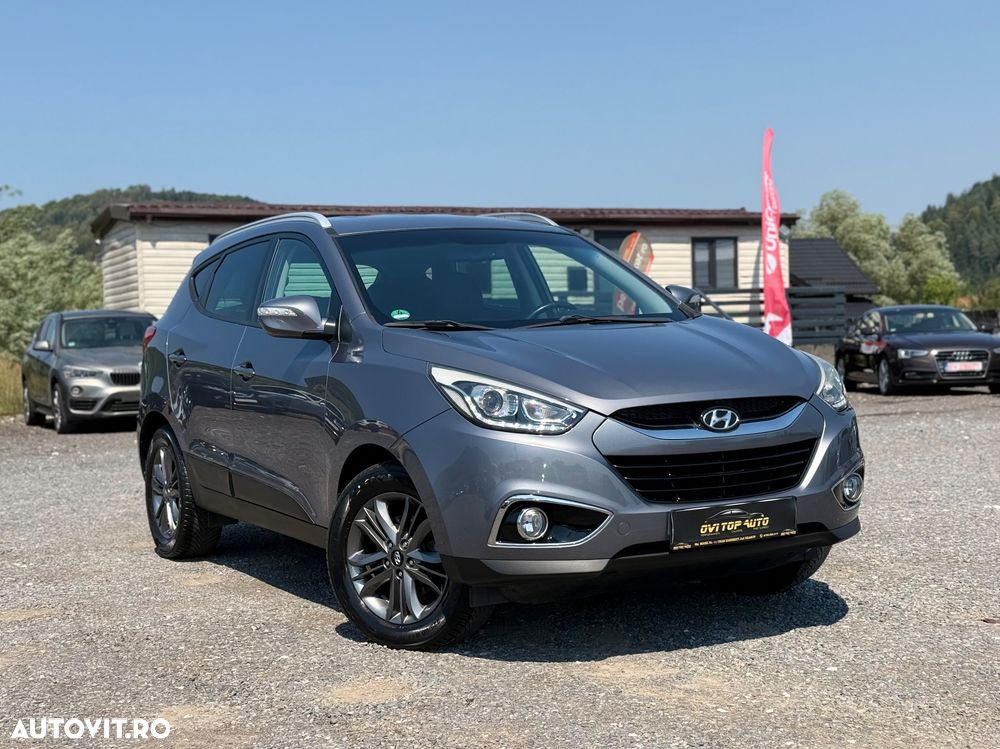 Hyundai ix35 2.0 CRDI 4WD Fifa World Cup Gold Edition - 3