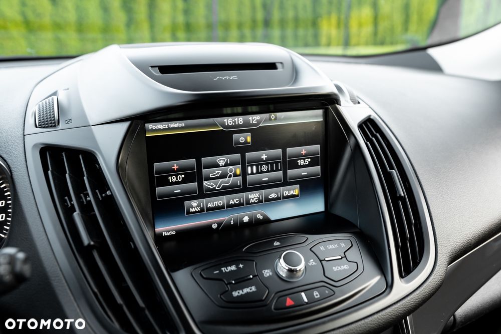 Ford Kuga 2.0 EcoBlue 4x4 TITANIUM - 33