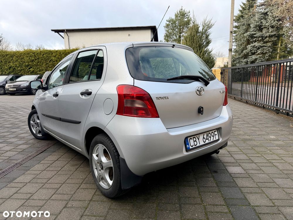 Toyota Yaris 1.3 Luna - 5