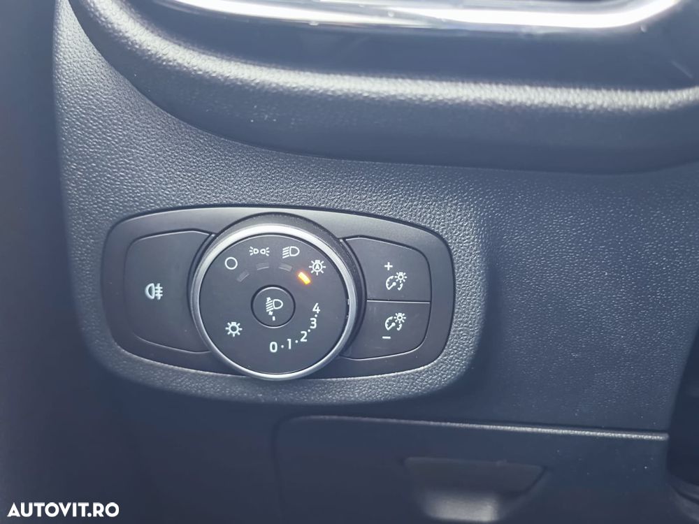 Ford Fiesta 1.0 EcoBoost Trend Connected - 27