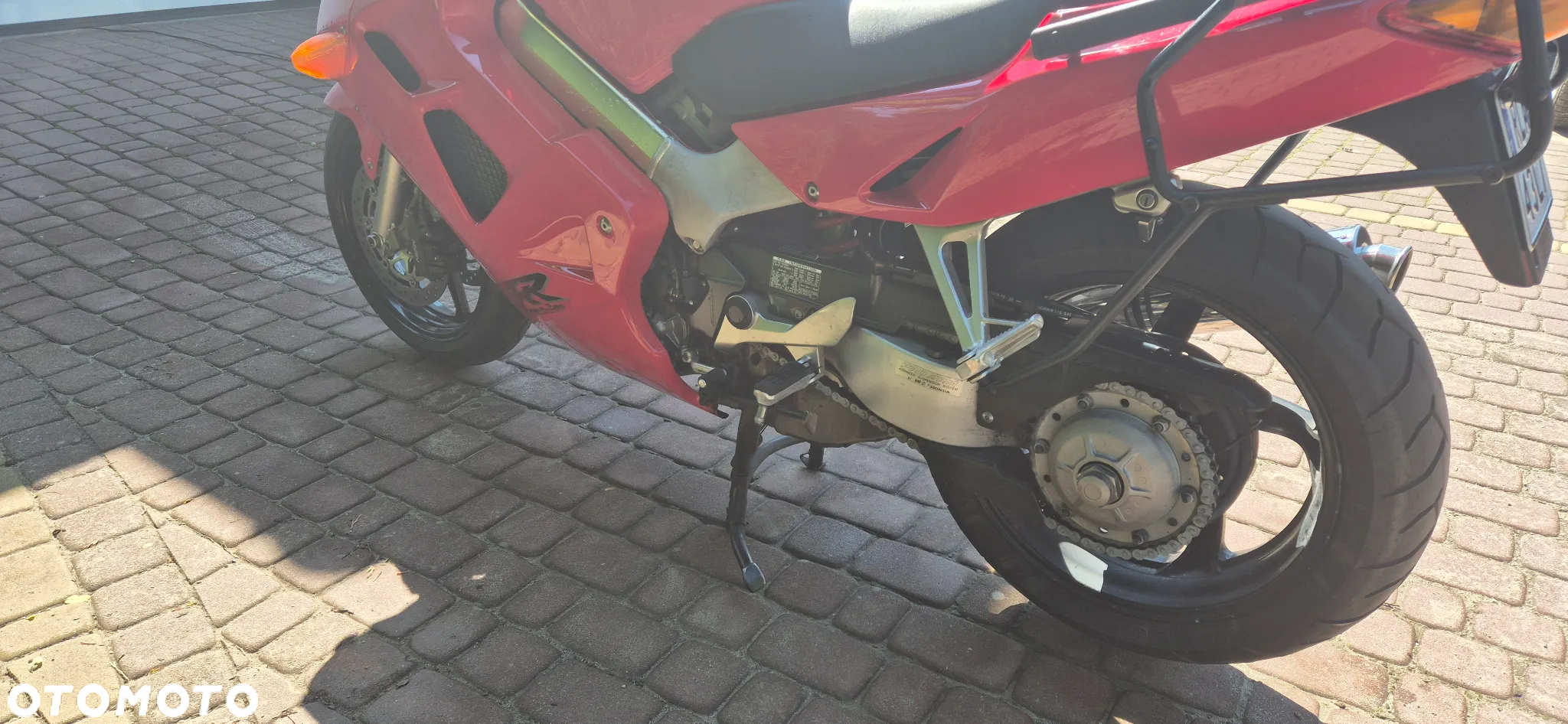 Honda VFR - 8