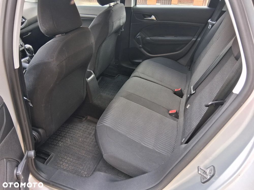 Peugeot 308 1.6 HDi Active - 9