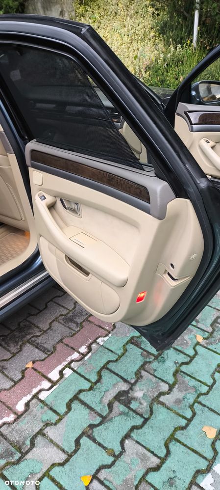 Audi A8 4.2 Quattro - 15