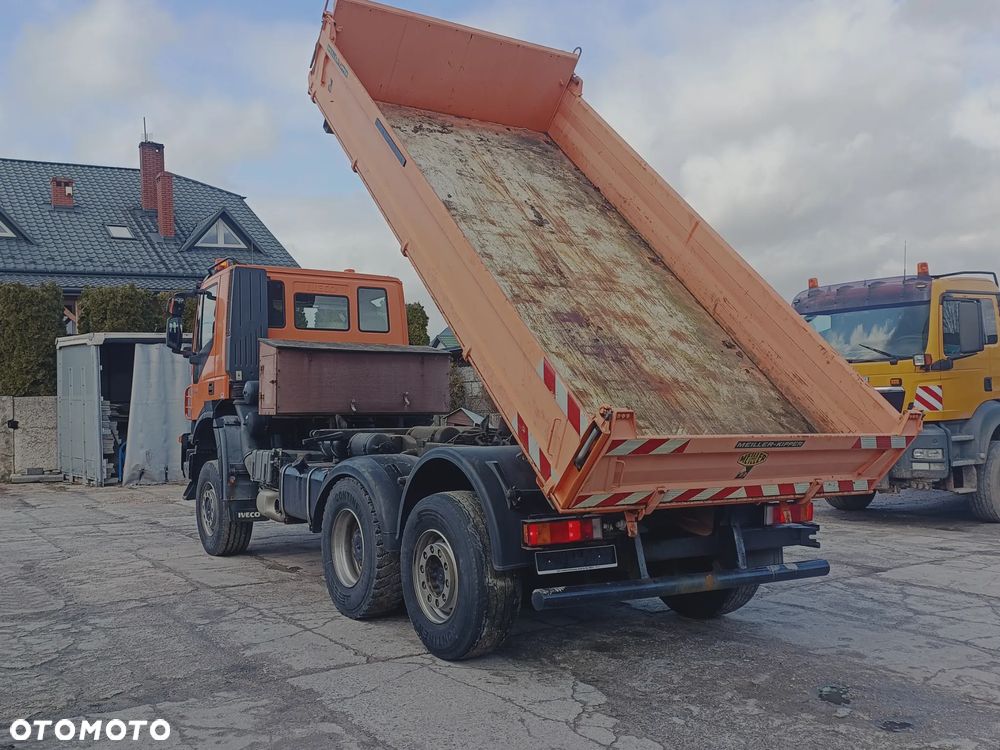 Iveco TRAKKER 410 6x4 / 6x6 Wywrotka / Piaskarka - 12
