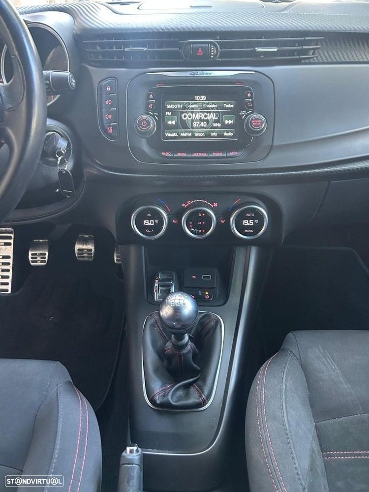 Alfa Romeo Giulietta 1.6 JTDm Super - 10
