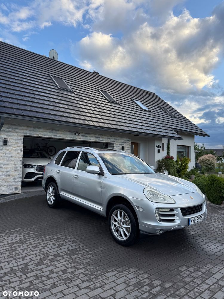 Porsche Cayenne - 22