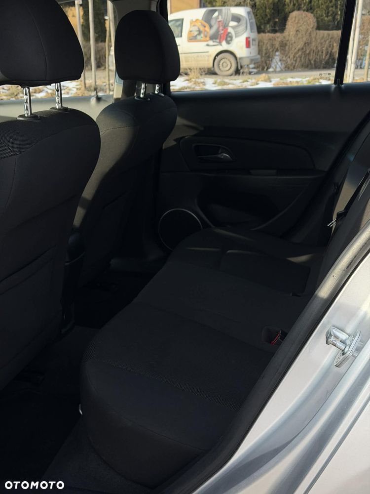 Chevrolet Cruze 1.7 D LT+ - 6