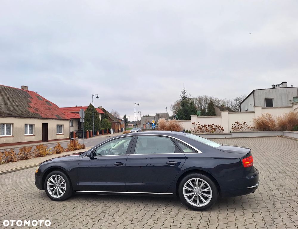 Audi A8 4.2 FSI L Quattro - 2