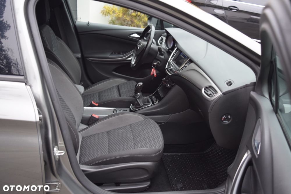 Opel Astra 1.2 T GS Line S&S - 13