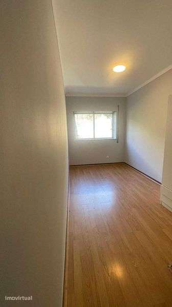 Apartamento T3 na Carlos Seixas em Coimbra - Grande imagem: 4/10