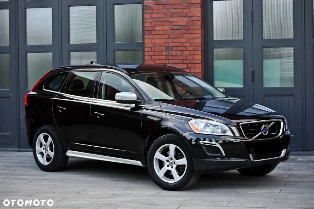 Volvo XC 60 DRIVe R Design - 1
