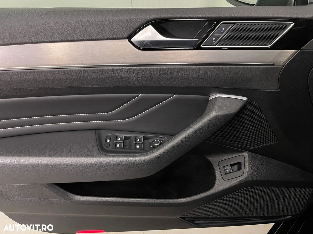 Volkswagen Passat 2.0 TDI DSG Highline - 22