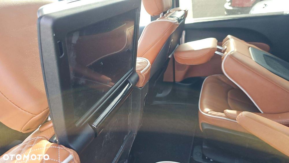 Chrysler Pacifica - 14