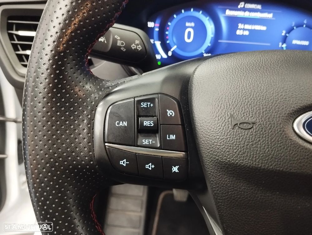 Ford Focus SW 1.0 EcoBoost ST-Line - 21
