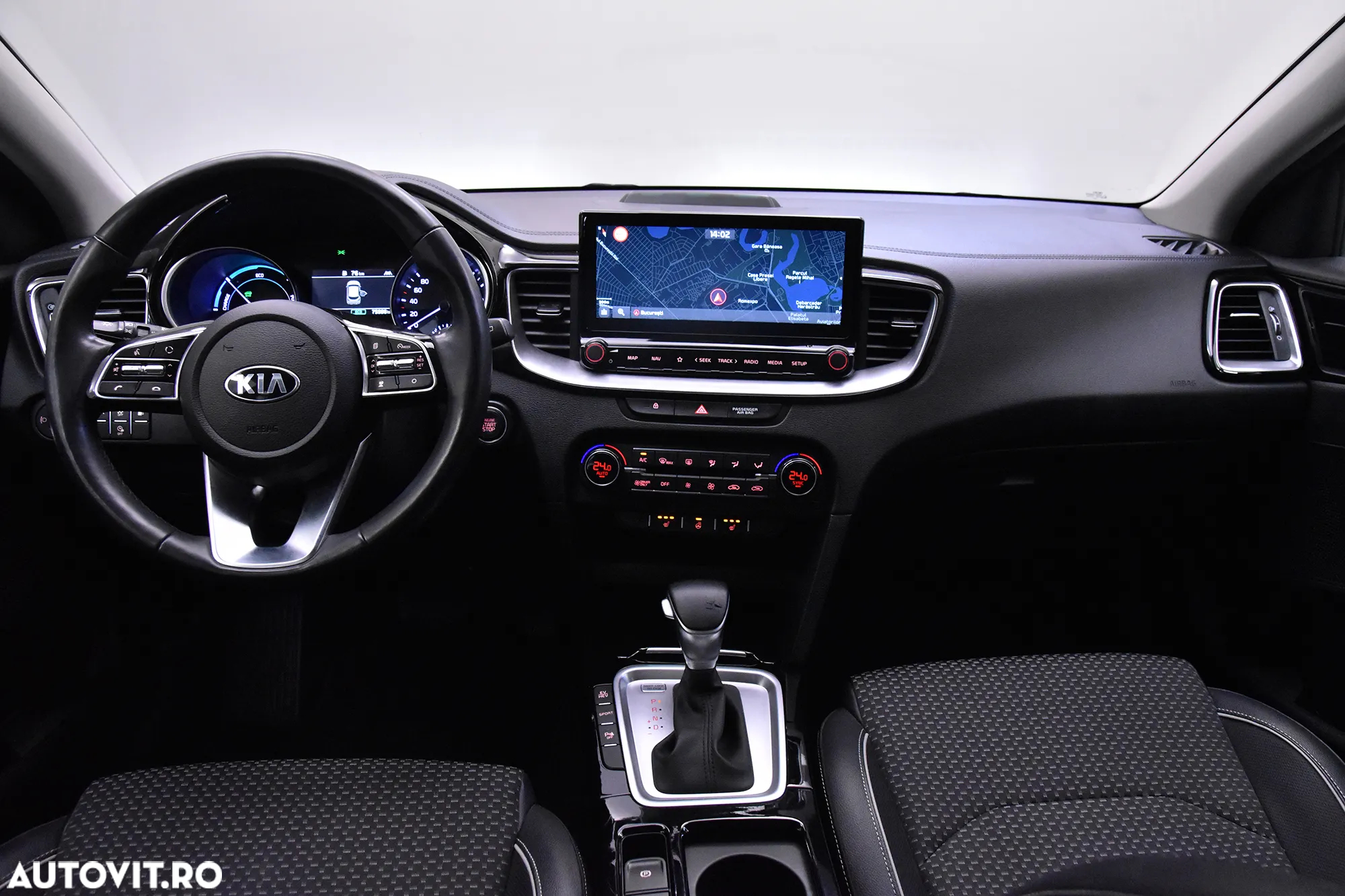 Kia XCeed - 9