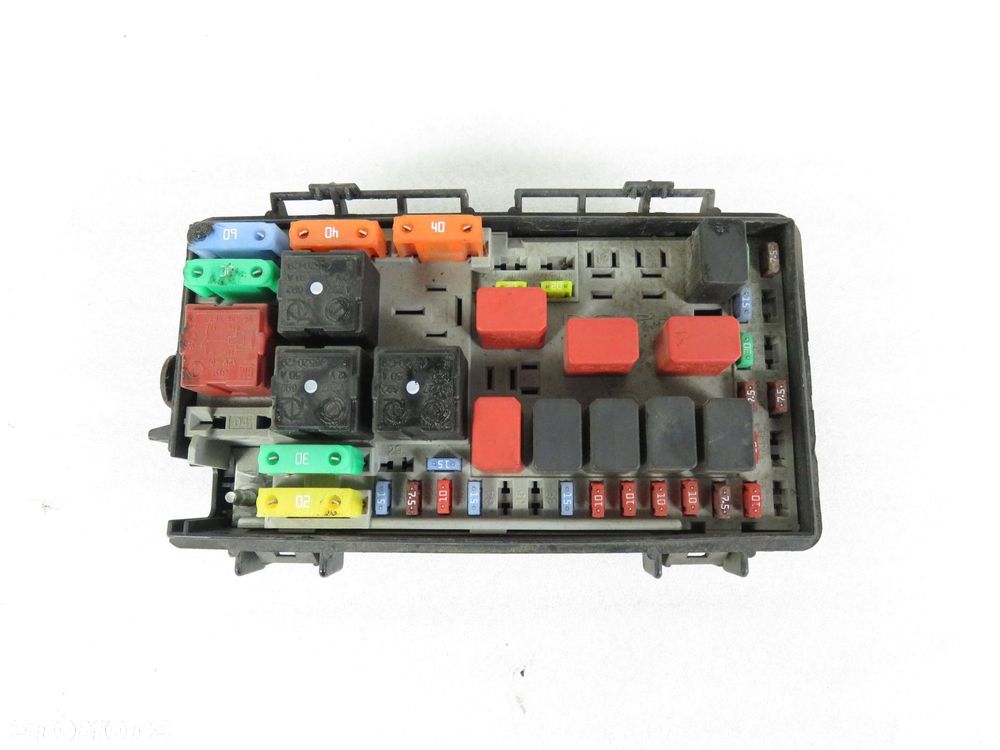 SKRZYNKA BEZPIECZNIKÓW FIAT GRANDE PUNTO (199_) 51736451BZ - 1