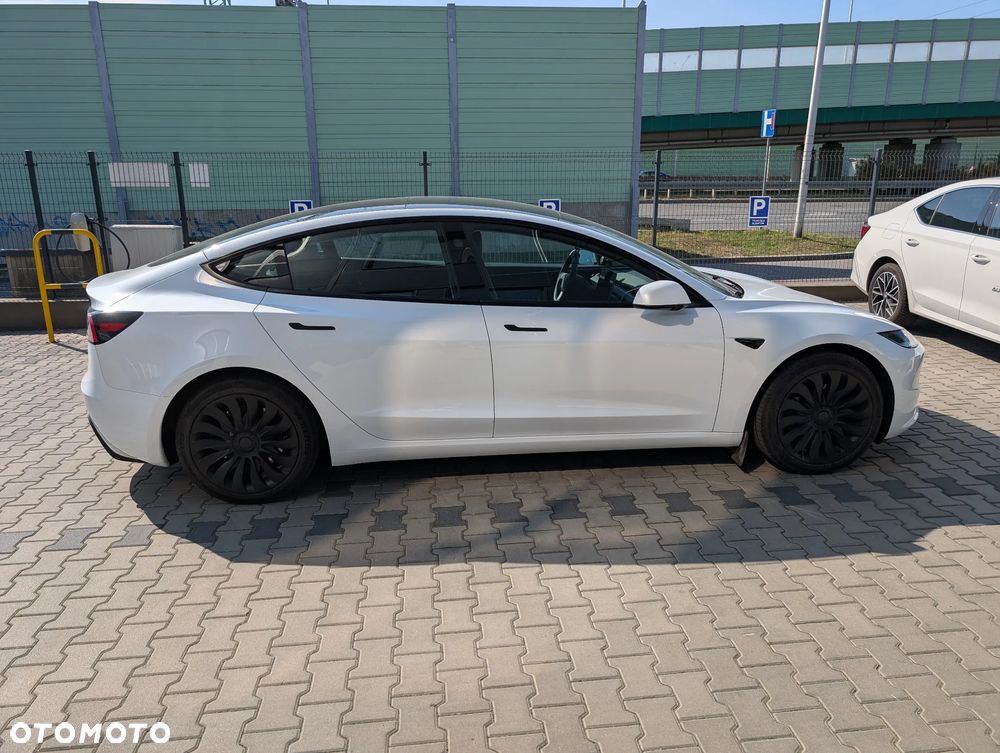 Tesla Model 3 Long Range AWD - 8
