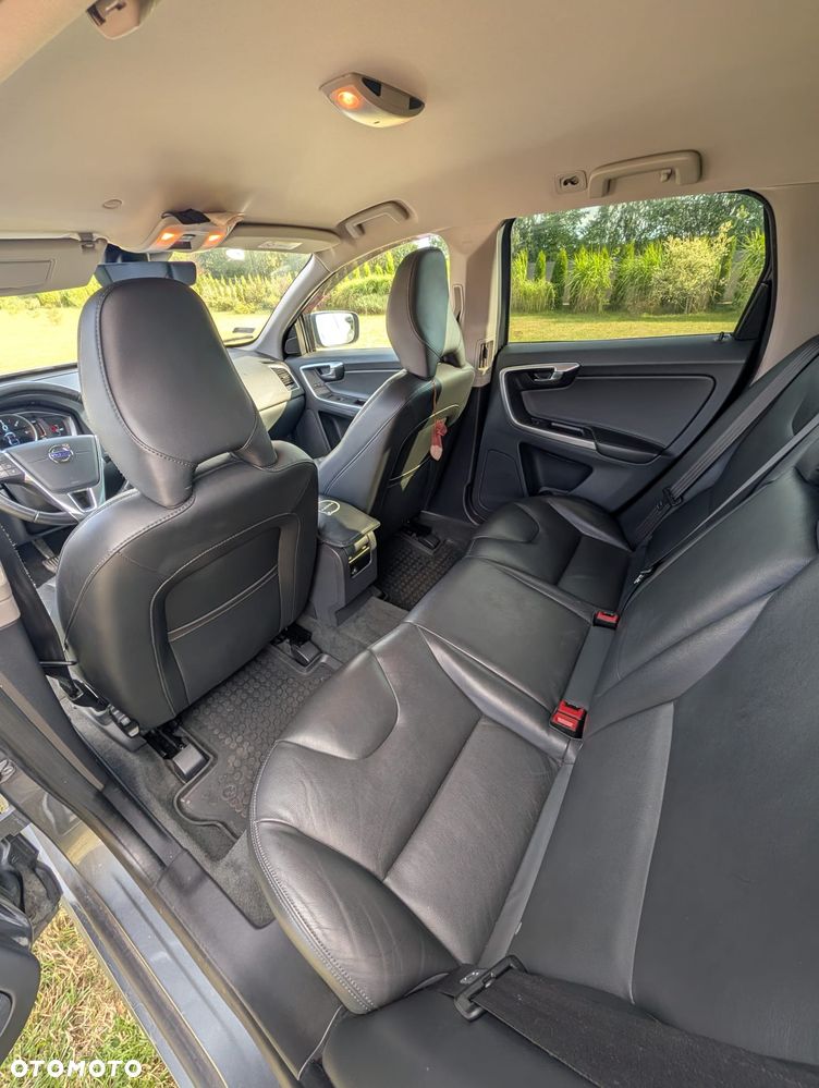 Volvo XC 60 - 8