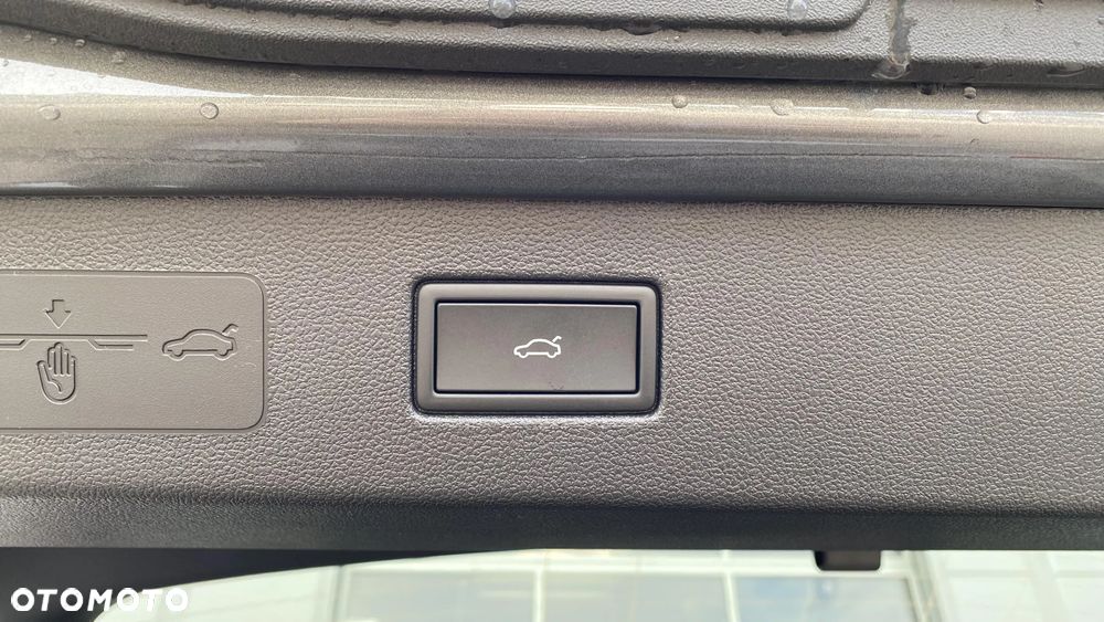 Volkswagen T-Roc 1.5 TSI Style DSG - 27