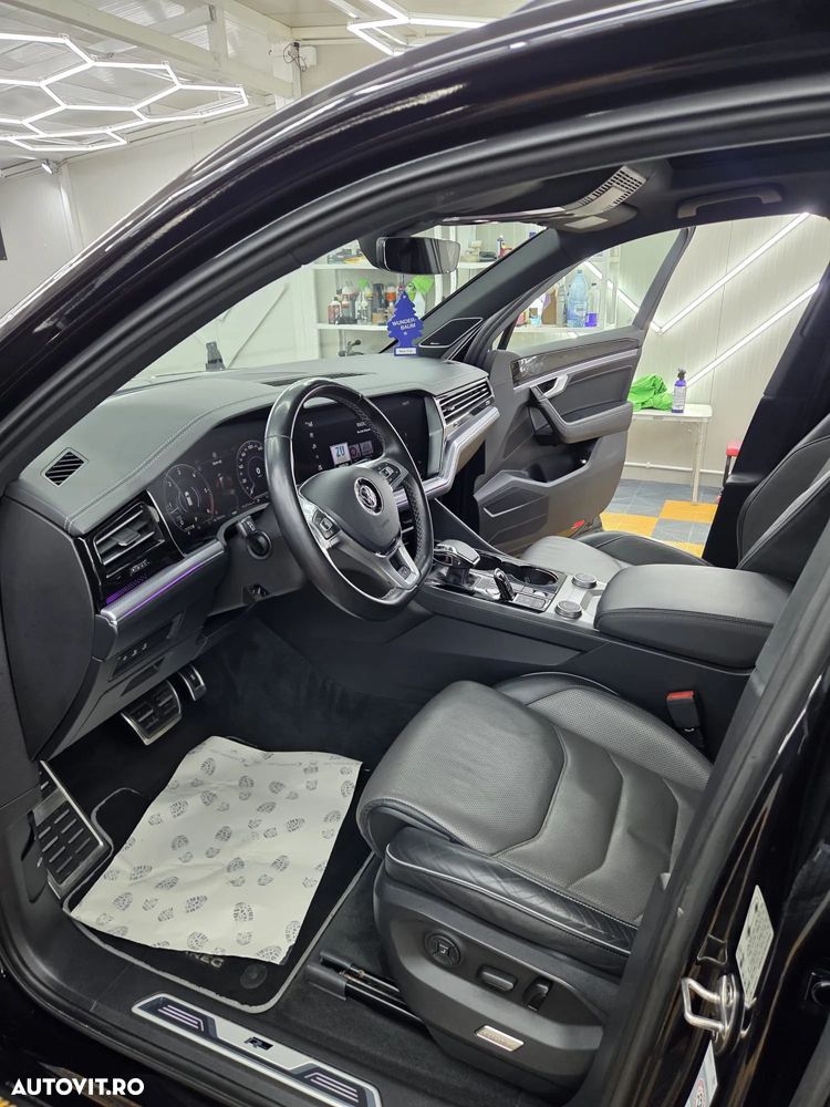 Volkswagen Touareg 3.0 V6 TDI 4Motion DPF Automatik R-Line - 9