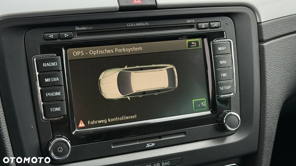 Skoda Superb 2.0 TDI Elegance DSG - 29