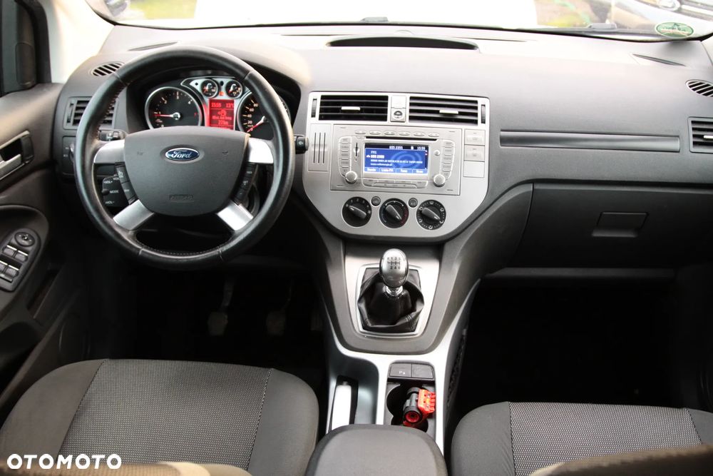 Ford Kuga 2.0 TDCi 4x4 Titanium - 11
