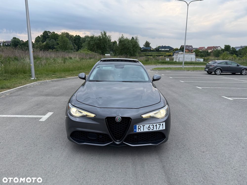 Alfa Romeo Giulia 2.0 Turbo Veloce TI Q4 - 11