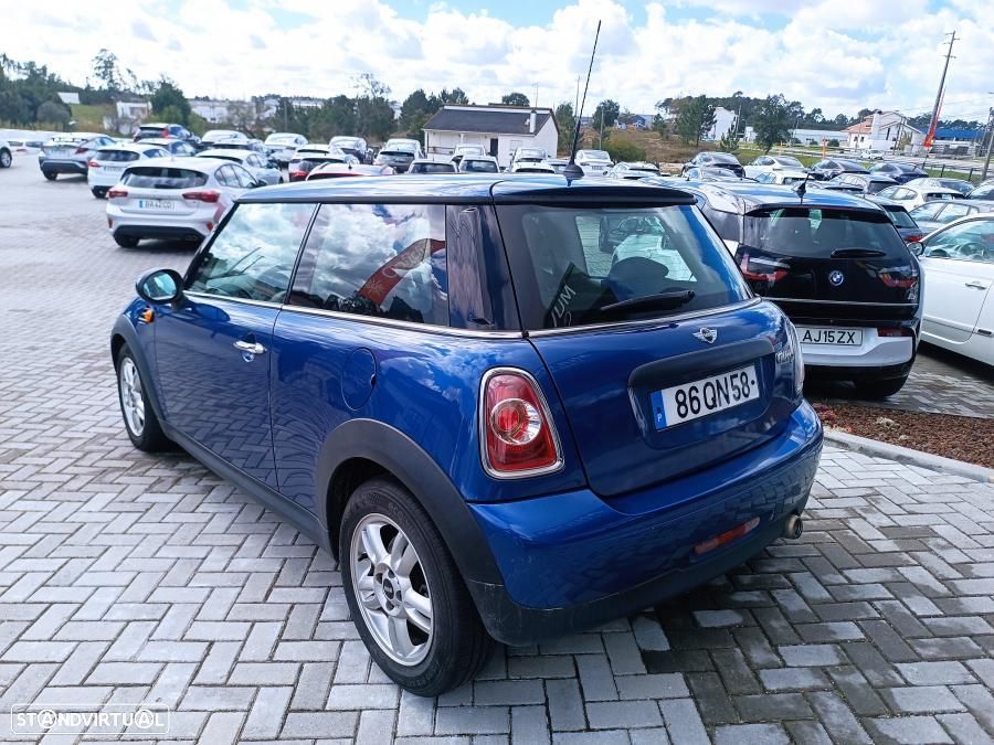 MINI 3 Portas One D - 2