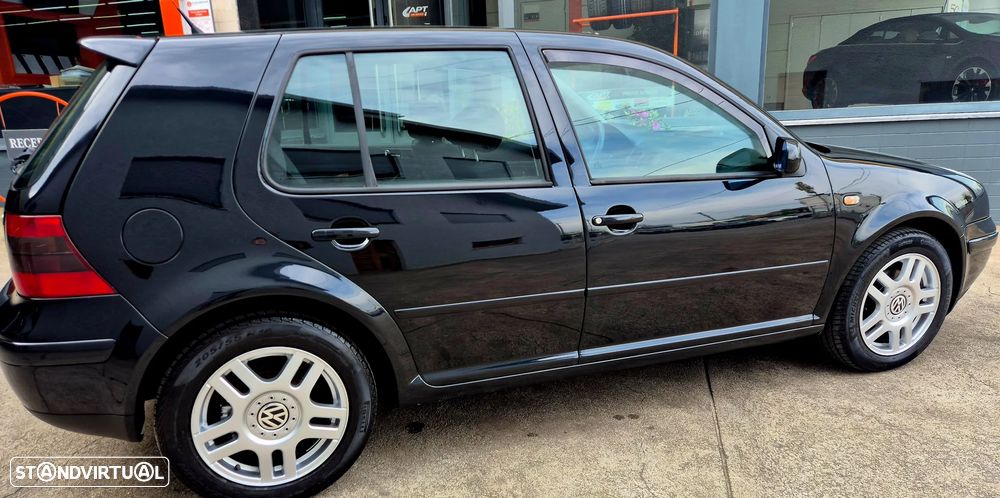 VW Golf 1.9 TDi 25 Anos - 19
