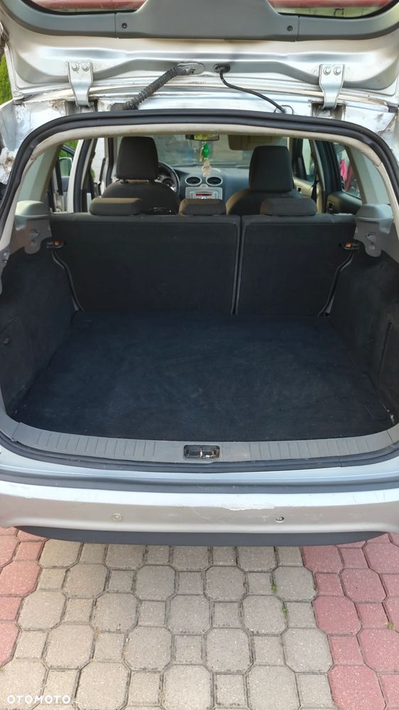 Ford Focus 1.6 Amber X - 13