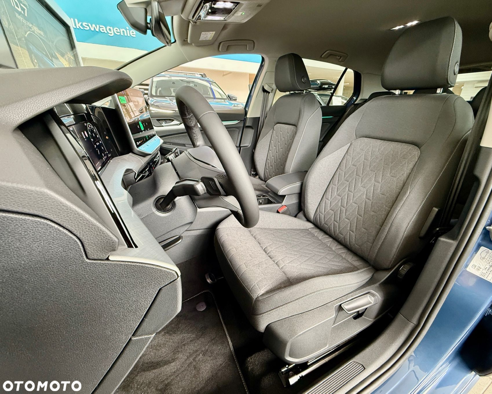 Volkswagen Golf - 12