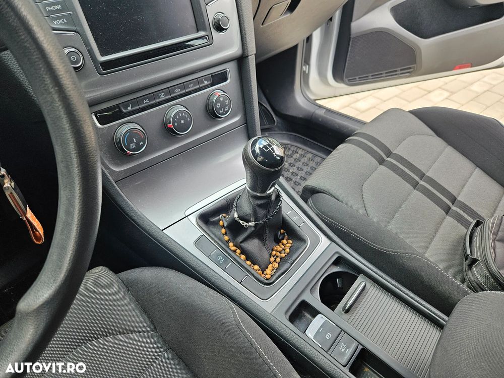 Volkswagen Golf 1.6 TDI DPF Style - 10