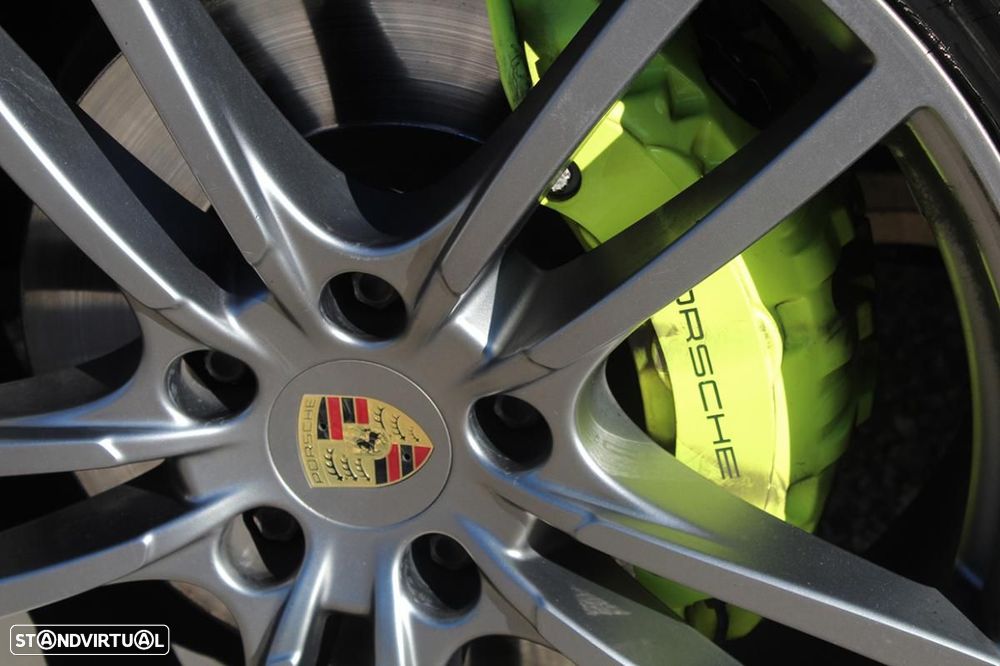 Porsche Cayenne Coupé E-Hybrid - 7