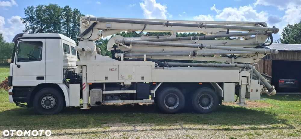 Mercedes-Benz Actros - 15
