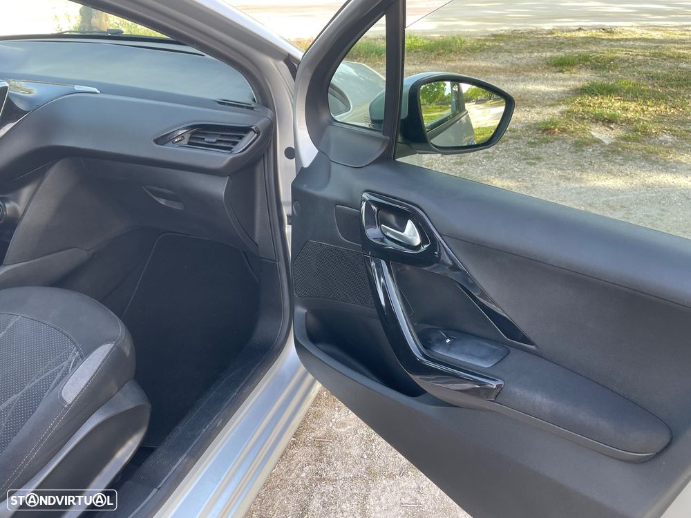 Peugeot 208 1.2 VTi Active - 21