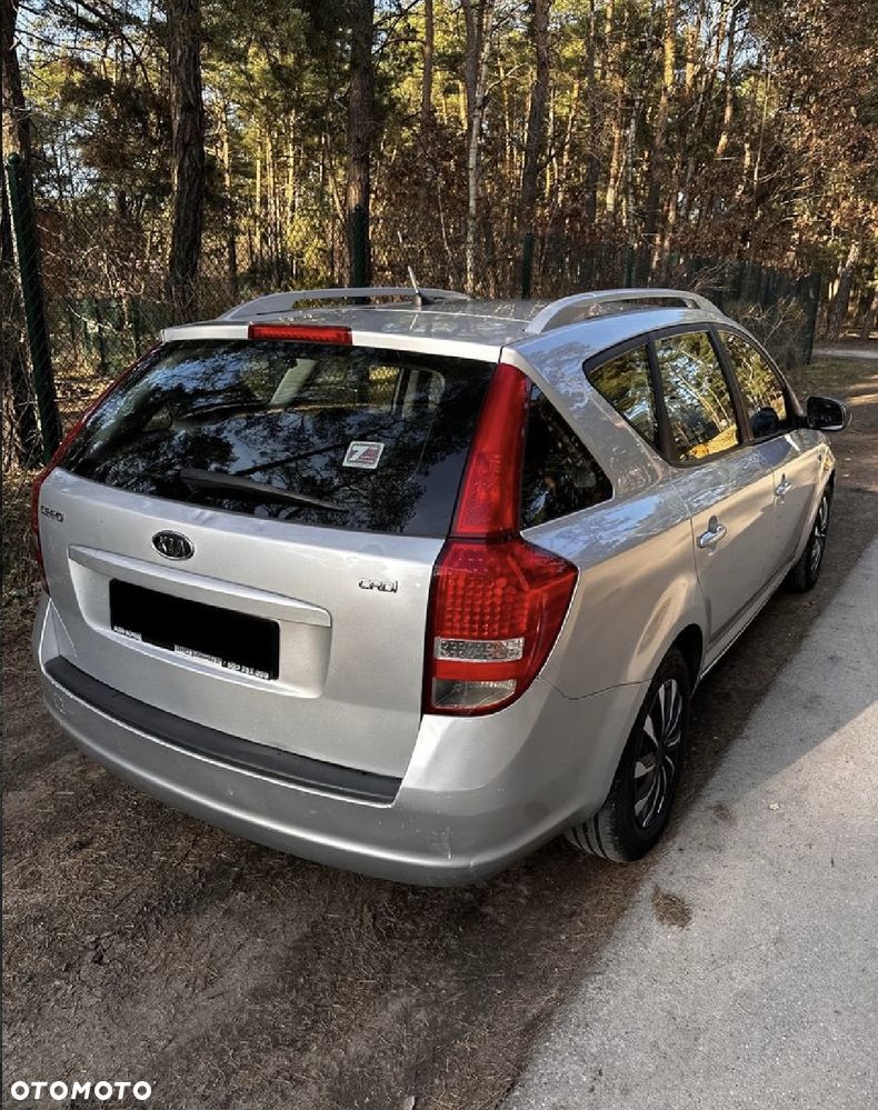 Kia Ceed 1.6 Crdi Comfort + - 7
